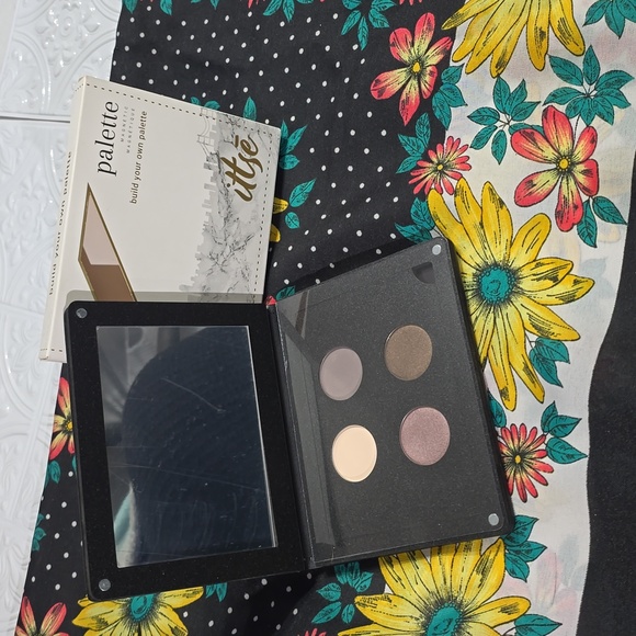 Ittsè Palette Magnetic Build Your Own Eyeshadow Palette - Picture 1 of 10